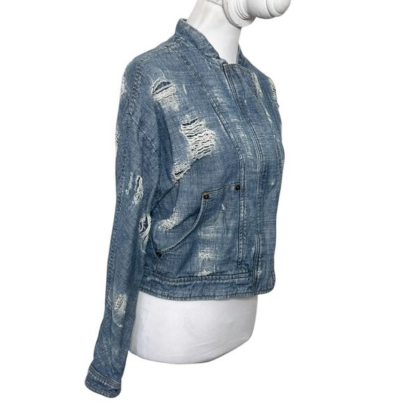 Welcome to my closet! I'm sorry but this item has sold and is not available. - Picture 4 of 13